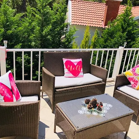 Daire Authentic Sweet Home Kuşadası Soğucak Doğa içerisinde havuzlu lüks 2+1 daire Kuşadası