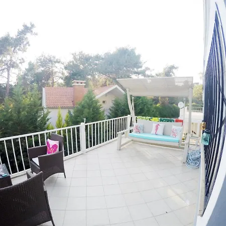 Authentic Sweet Home Kusadasi Sogucak Doga Icerisinde Havuzlu Lueks 2+1 Daire