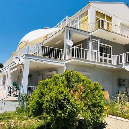 Authentic Sweet Home Kusadasi Sogucak Doga Icerisinde Havuzlu Lueks 2+1 Daire Kusadasi